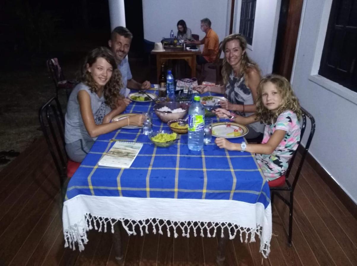 Hotel Deer Garden Guest Polonnaruwa Esterno foto